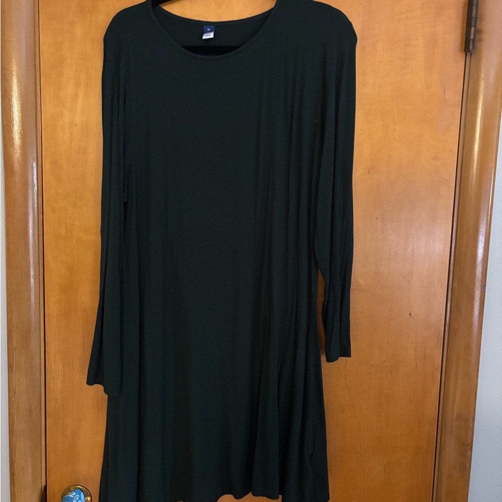 Old Navy Hunter green Long Sleeve Crew Neck Dress